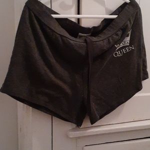 Ladies shorts (brand new- never worn them.